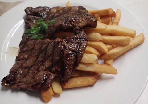 Champions Family Bistro - New South Wales Tourism  0