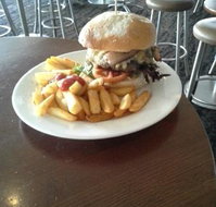 The Beaches Thirroul - New South Wales Tourism 