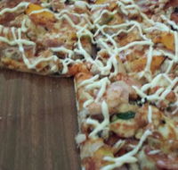2452 Pizza and Chickens