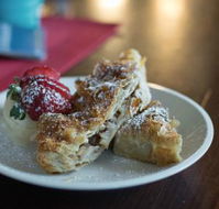 Blue Mountains Hotel - New South Wales Tourism 