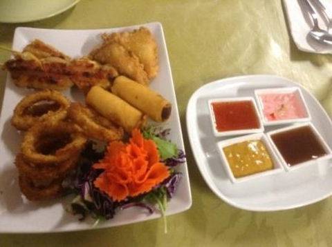 Tong's Thai Restaurant - New South Wales Tourism  0
