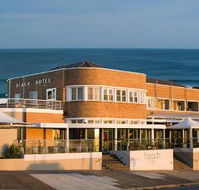 The Beach Hotel - New South Wales Tourism 