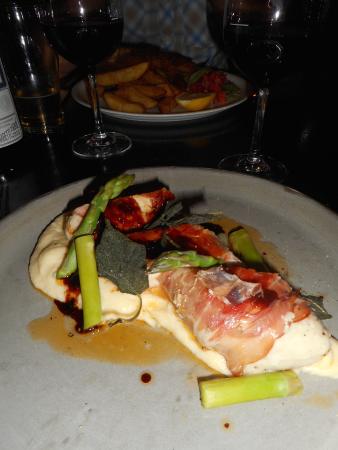 Belluci's Manuka - New South Wales Tourism  0