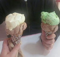 Annie's Old Fashioned Ice Cream Parlour - New South Wales Tourism 