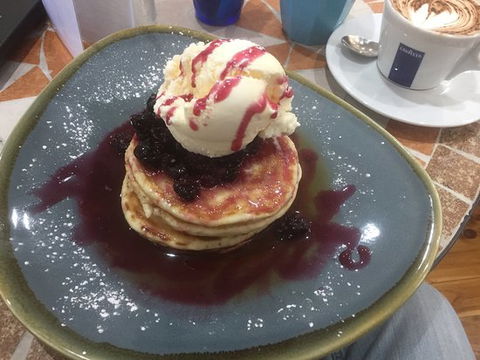 Darwin's On Vincent - New South Wales Tourism  0
