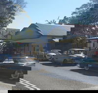 Idle In Cafe - New South Wales Tourism 