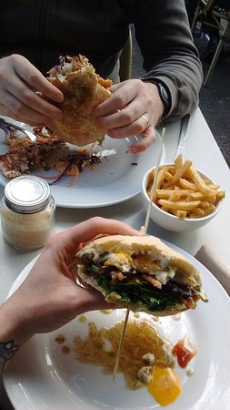 Two Hands - New South Wales Tourism  0