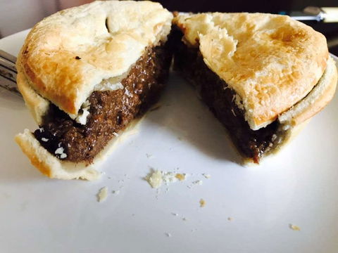 Keith's Pies - New South Wales Tourism  0