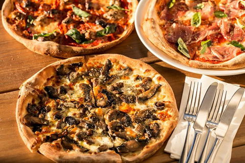 Piccolo Pizza - Camp Hill - New South Wales Tourism  0