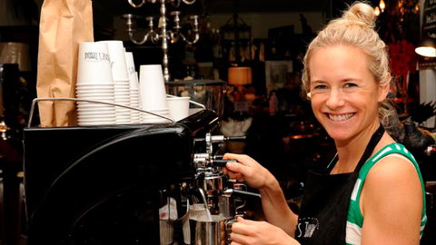 Stone's Throw - New South Wales Tourism  0