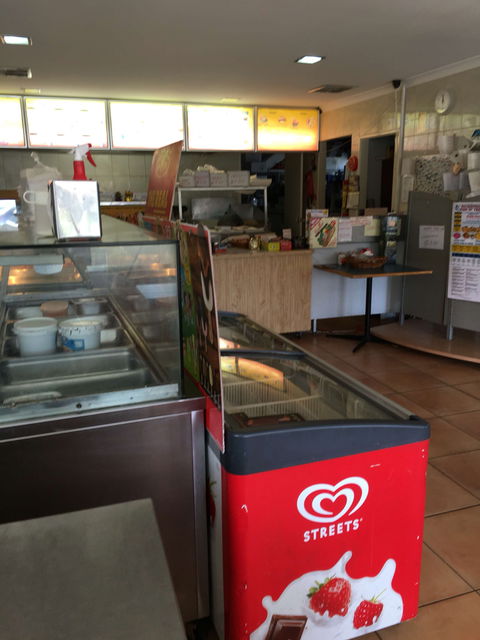 Fish & Treat - New South Wales Tourism  0
