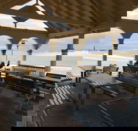 Swell Kiosk - New South Wales Tourism 