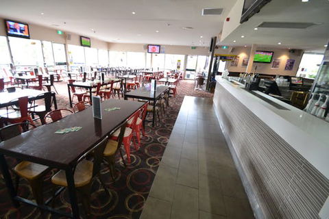 Heathcote Hotel - New South Wales Tourism  0
