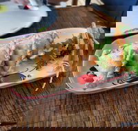 5 Star Thaitanic - New South Wales Tourism 