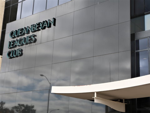 Queanbeyan Leagues Club - New South Wales Tourism  0