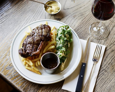 Builders Arms Hotel - New South Wales Tourism  1