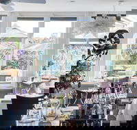 Lake House Restaurant