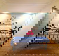 Naked Whisky Bar - New South Wales Tourism 