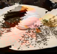 Fat Tony's Bar  Grill - New South Wales Tourism 