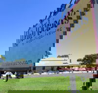 RedHeads Wine - New South Wales Tourism 