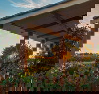 Caf in the Vines - New South Wales Tourism 