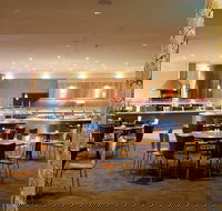 Sanctuary Lakes Hotel - New South Wales Tourism 