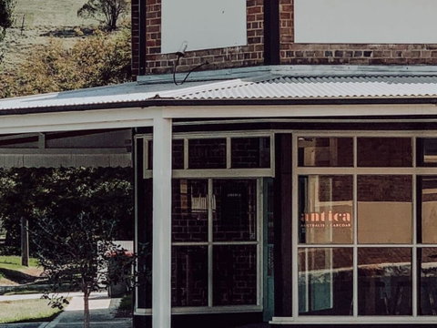 Antica Australis - New South Wales Tourism  2