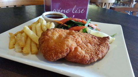 Bistro - Long Jetty Hotel - New South Wales Tourism  0