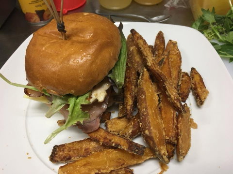 Grill And Bare Cafe Restaurant - New South Wales Tourism  0