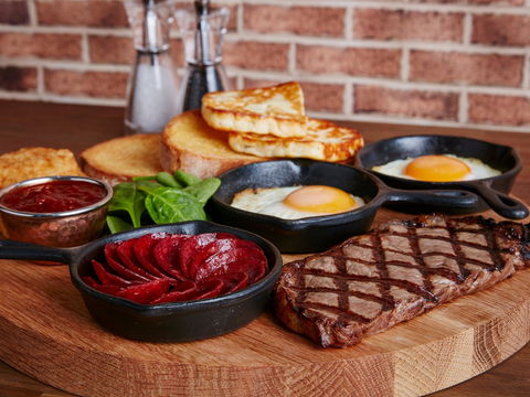 Rashays - Casual Dining - Woden - New South Wales Tourism  2