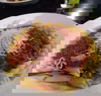 Macedon Railway Hotel - New South Wales Tourism 