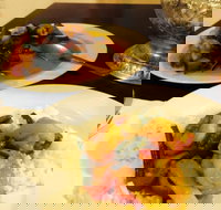 Sai Thong Thai - New South Wales Tourism 