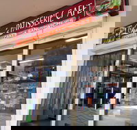 Lisa's Patisserie Cafe - New South Wales Tourism 