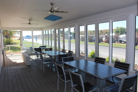 Bill's Bar - Ningaloo Coral Bay - New South Wales Tourism  1