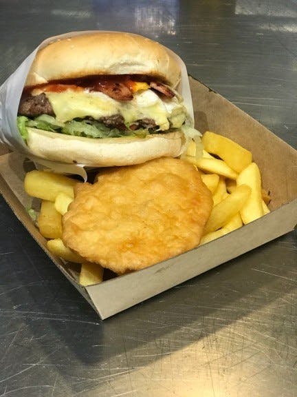 The Stadium Fish And Chippery - New South Wales Tourism  0