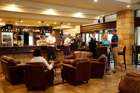 The Legends Grill And Bar - New South Wales Tourism  0
