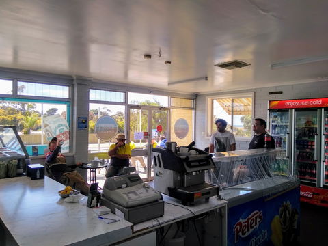 Ardrossan Seafood And Schnitzels - New South Wales Tourism  2