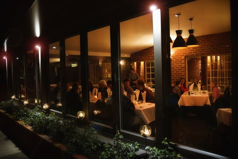 Roundhouse Restaurant - New South Wales Tourism  0