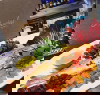 Social Dining - New South Wales Tourism 