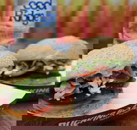 Bucking Bull - Melton - New South Wales Tourism 