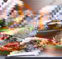 Nando's - Parkwood - New South Wales Tourism 