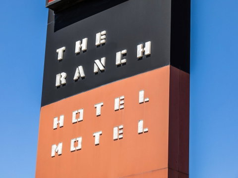 The Ranch Hotel - New South Wales Tourism  0