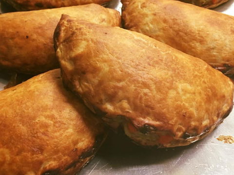 Blakeney's Pies - New South Wales Tourism  0