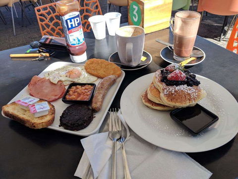 Chippy's Fish Cafe - Jindalee - New South Wales Tourism  0