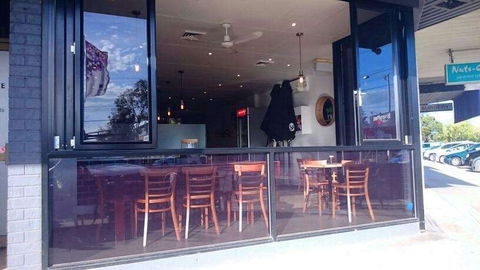 Debarge Hair & Caffe - New South Wales Tourism  0