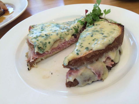 Nosh Pot - New South Wales Tourism  0