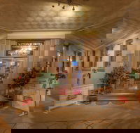 Miles Windsor Hotel - New South Wales Tourism 