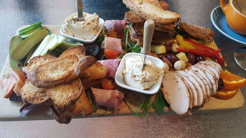 Holy Smoke Gourmet Food Shop - New South Wales Tourism  0
