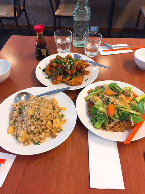 Southpoint Chinese Restaurant - New South Wales Tourism  0