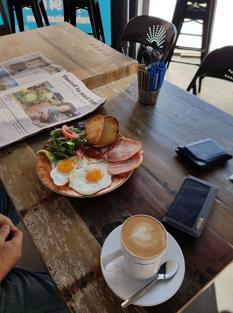 June's Cafe - New South Wales Tourism  0